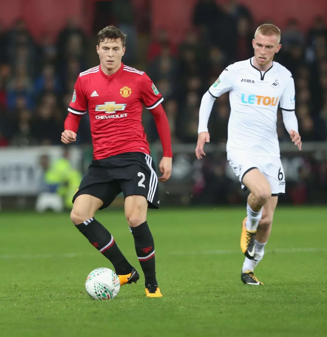 映出他们丰 映出他们丰